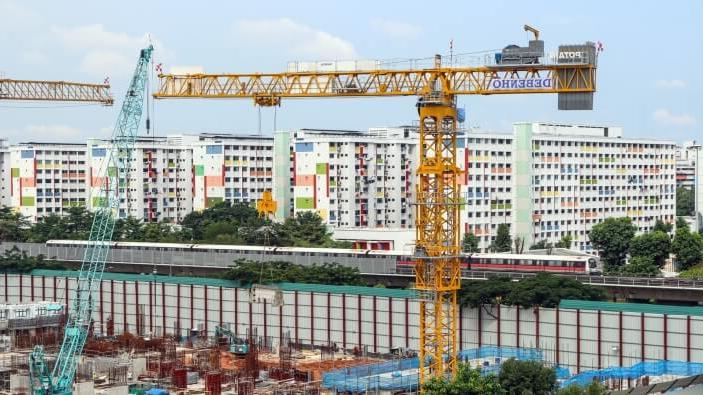 Singapores-first-Potain-MCT-1005-helps-advance-prefabricated-construction-1.jpg