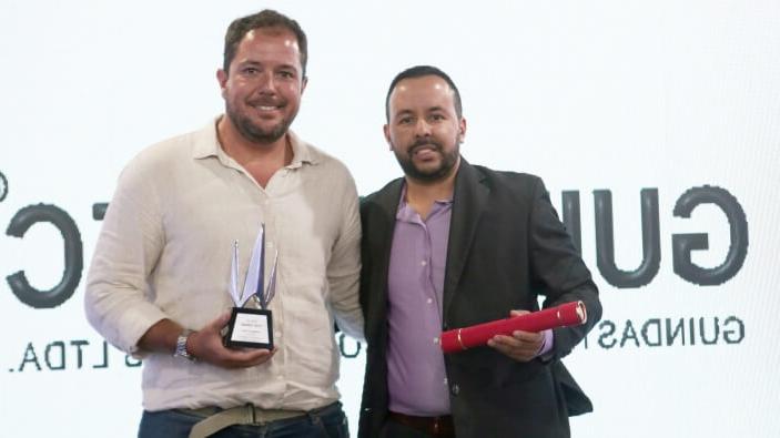 Manitowoc-partners-awarded-the-prestigious-Top-Crane-Brasil-Award-2023-1.JPG