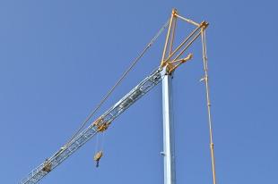 Potain-launches-first-crane-in-the-new-Evy-self-erecting-range-08.jpg